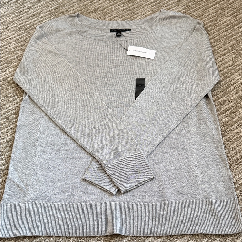 Banana Republic Light Gray Women's Crew Neck Sweater